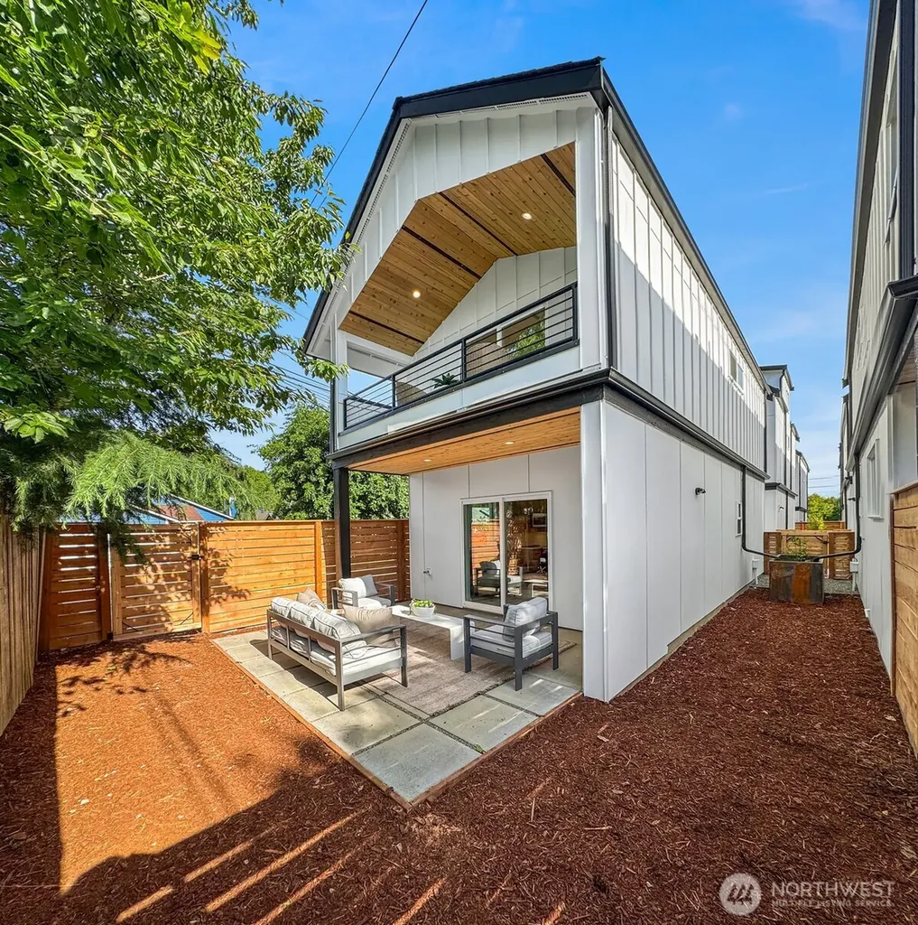 9010 5th Avenue S Seattle WA 98108