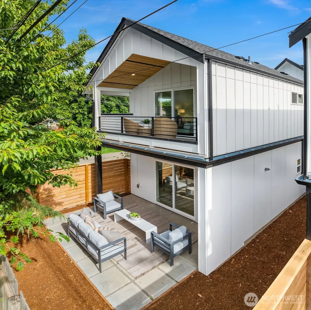 9010 5th Avenue S Seattle WA 98108