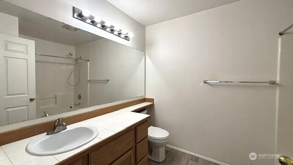 8515 244th Street SW Edmonds WA 98026