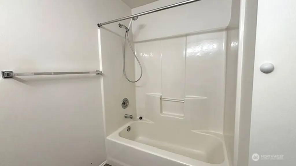 8515 244th Street SW Edmonds WA 98026