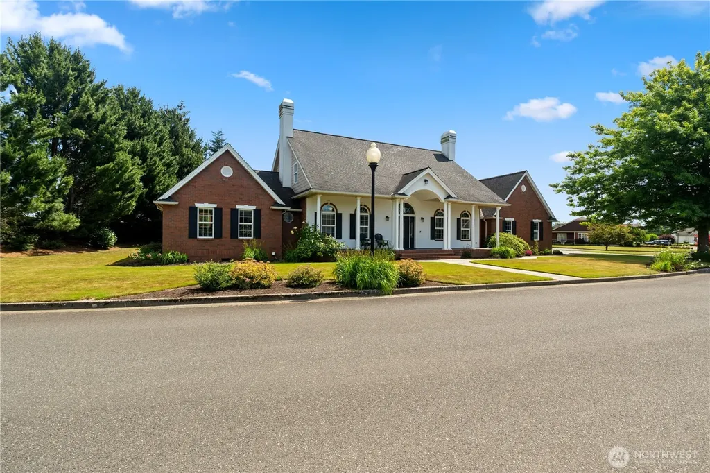 448 Island Green Way Lynden WA 98264