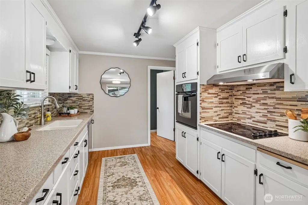1515 213th Place SW Lynnwood WA 98036