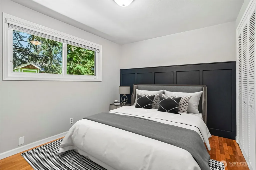 1515 213th Place SW Lynnwood WA 98036