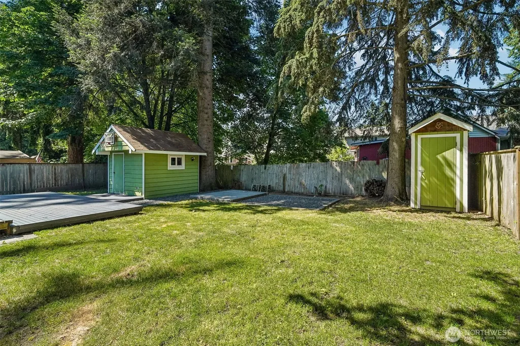 1515 213th Place SW Lynnwood WA 98036