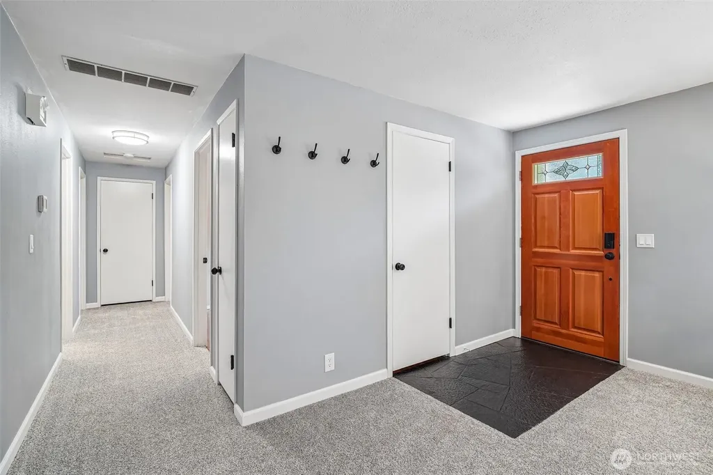 1515 213th Place SW Lynnwood WA 98036