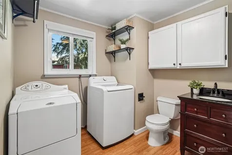 1515 213th Place SW Lynnwood WA 98036