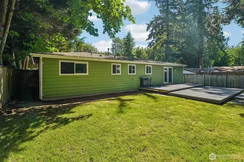 1515 213th Place SW Lynnwood WA 98036