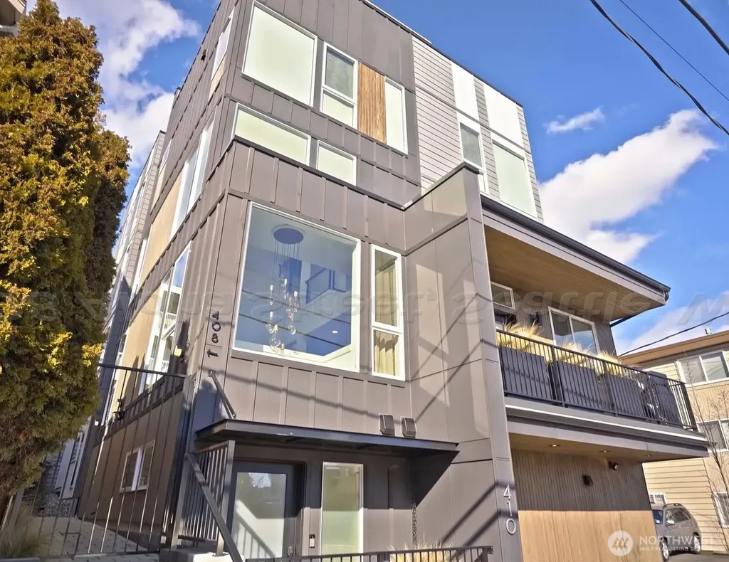 408 Aloha Street Seattle WA 98109