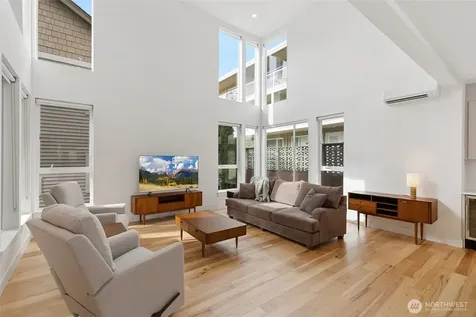 408 Aloha Street Seattle WA 98109