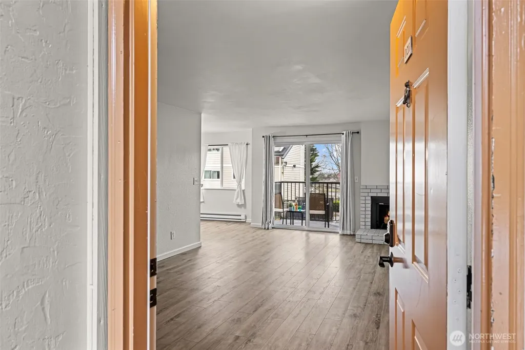 15210 Macadam Road S Tukwila WA 98188