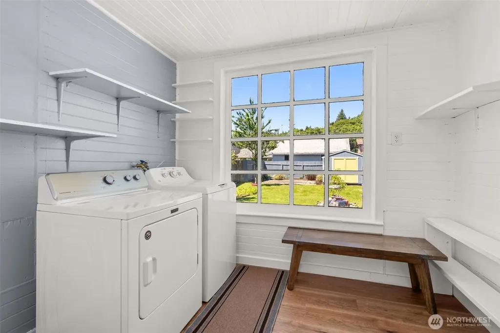 419 Karr Avenue Hoquiam WA 98550