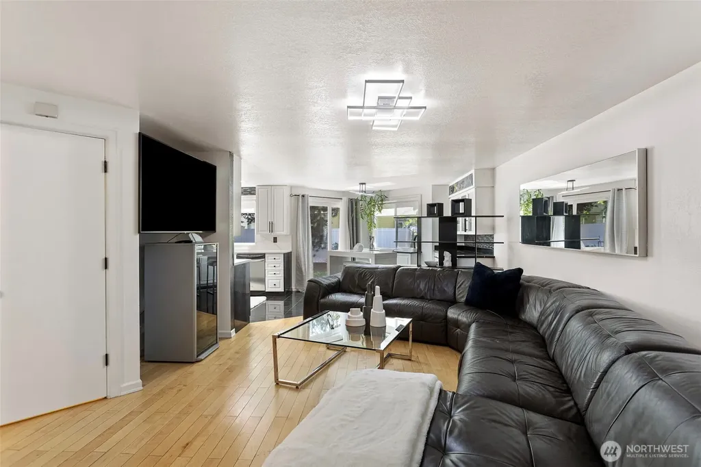 12737 NE 97th Place Kirkland WA 98033