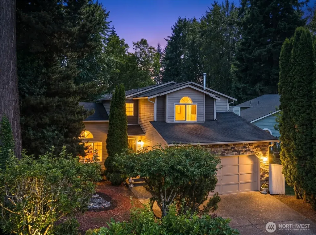 12737 NE 97th Place Kirkland WA 98033