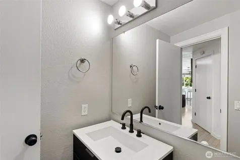 12737 NE 97th Place Kirkland WA 98033