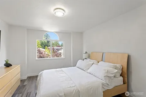 12737 NE 97th Place Kirkland WA 98033