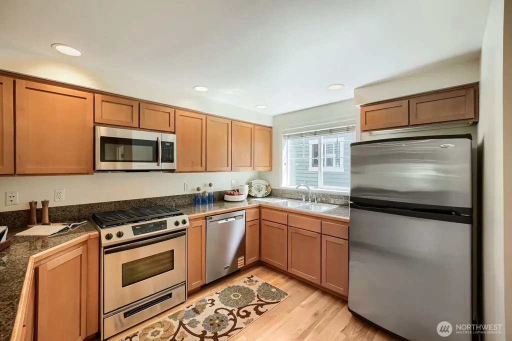 11212 Greenwood Avenue N Seattle WA 98133