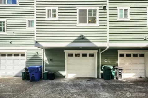 11212 Greenwood Avenue N Seattle WA 98133