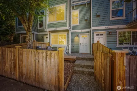 11212 Greenwood Avenue N Seattle WA 98133
