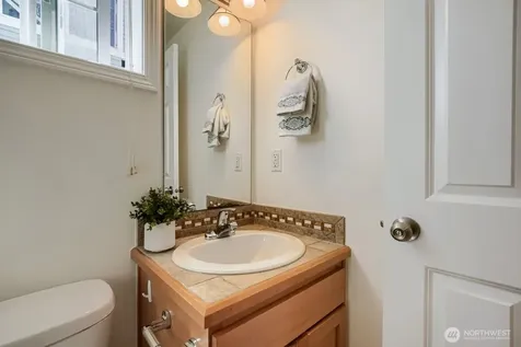 11212 Greenwood Avenue N Seattle WA 98133