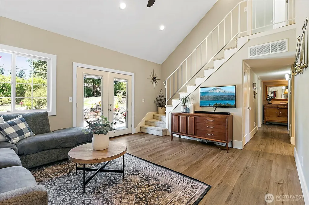 16355 130th Avenue SE Renton WA 98508