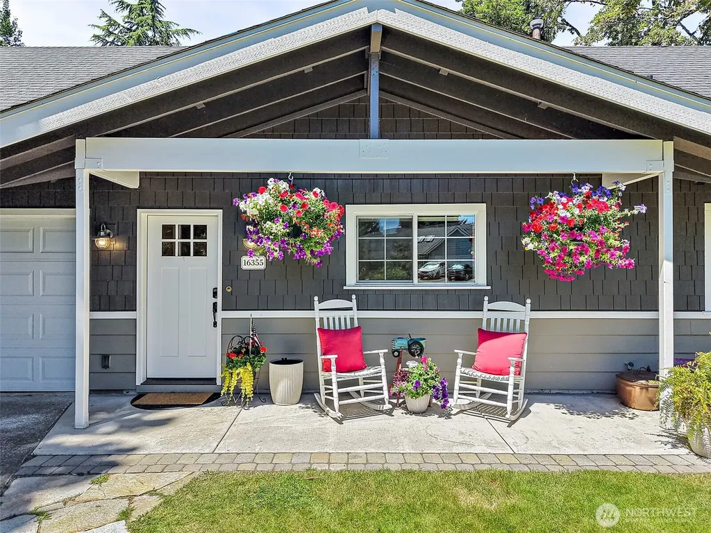 16355 130th Avenue SE Renton WA 98508