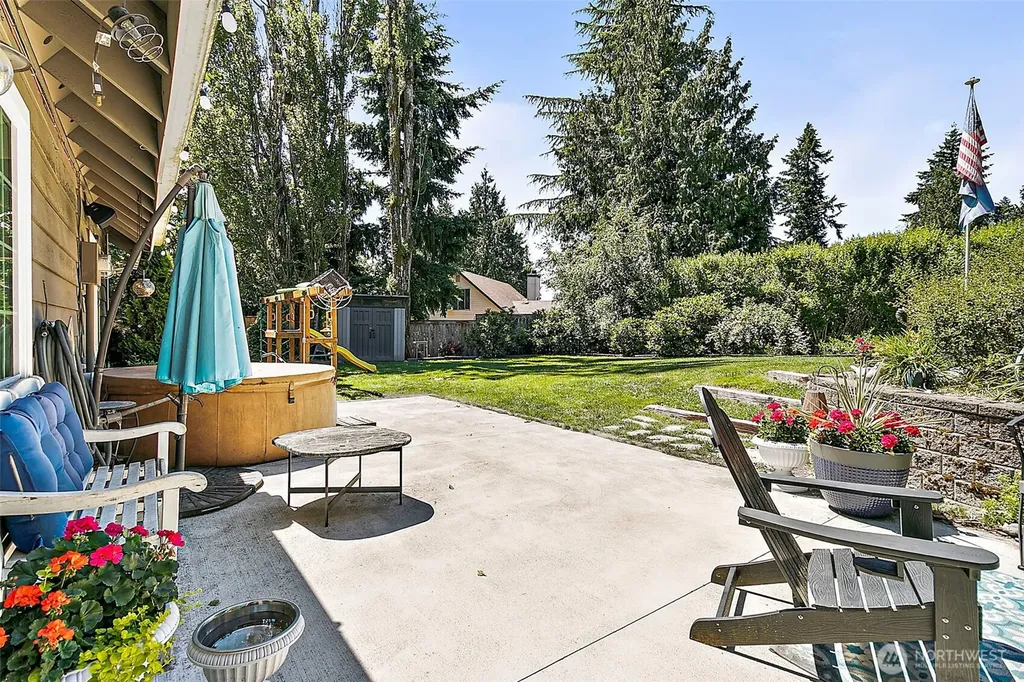 16355 130th Avenue SE Renton WA 98508