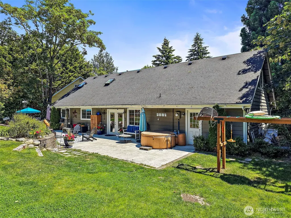 16355 130th Avenue SE Renton WA 98508
