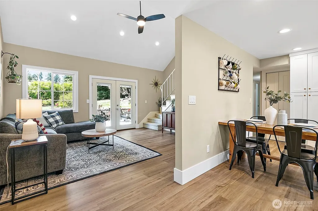 16355 130th Avenue SE Renton WA 98508