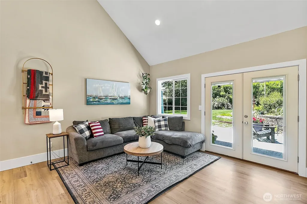 16355 130th Avenue SE Renton WA 98508