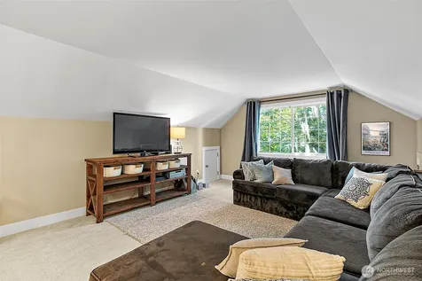 16355 130th Avenue SE Renton WA 98508