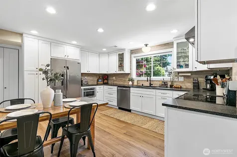16355 130th Avenue SE Renton WA 98508