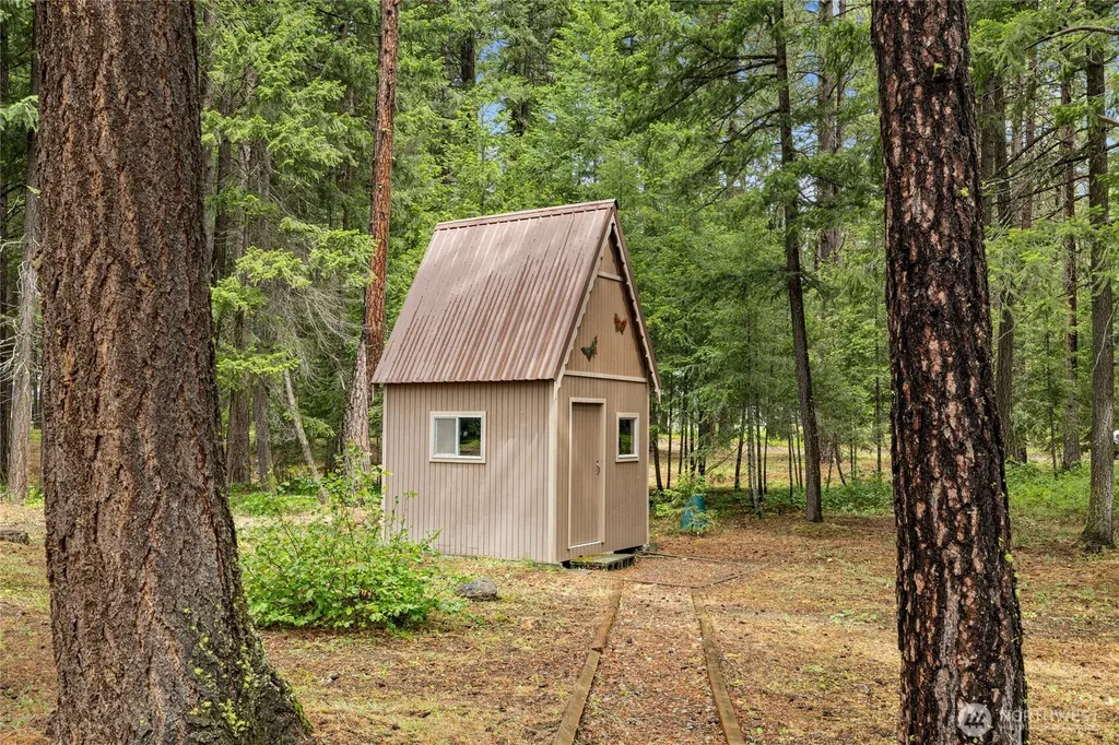 420 Vinegar Bend Road Ronald WA 98940