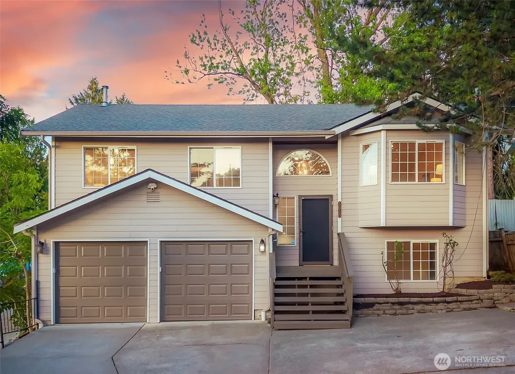 5050 35th Avenue S Seattle WA 98118