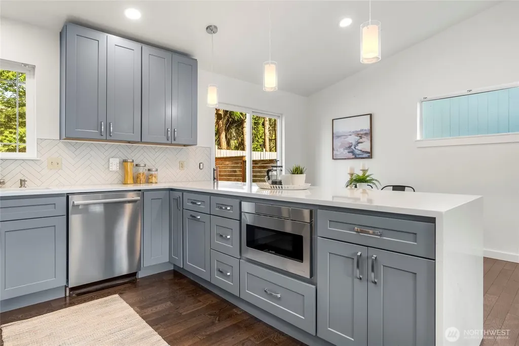 5050 35th Avenue S Seattle WA 98118