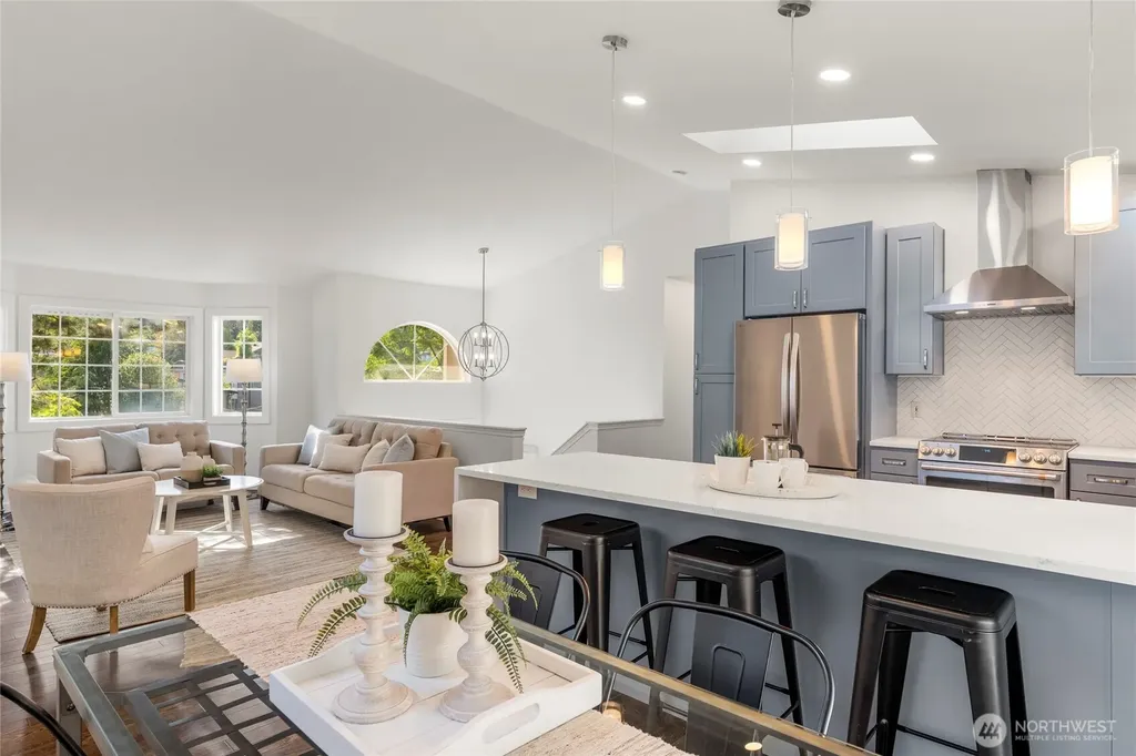 5050 35th Avenue S Seattle WA 98118