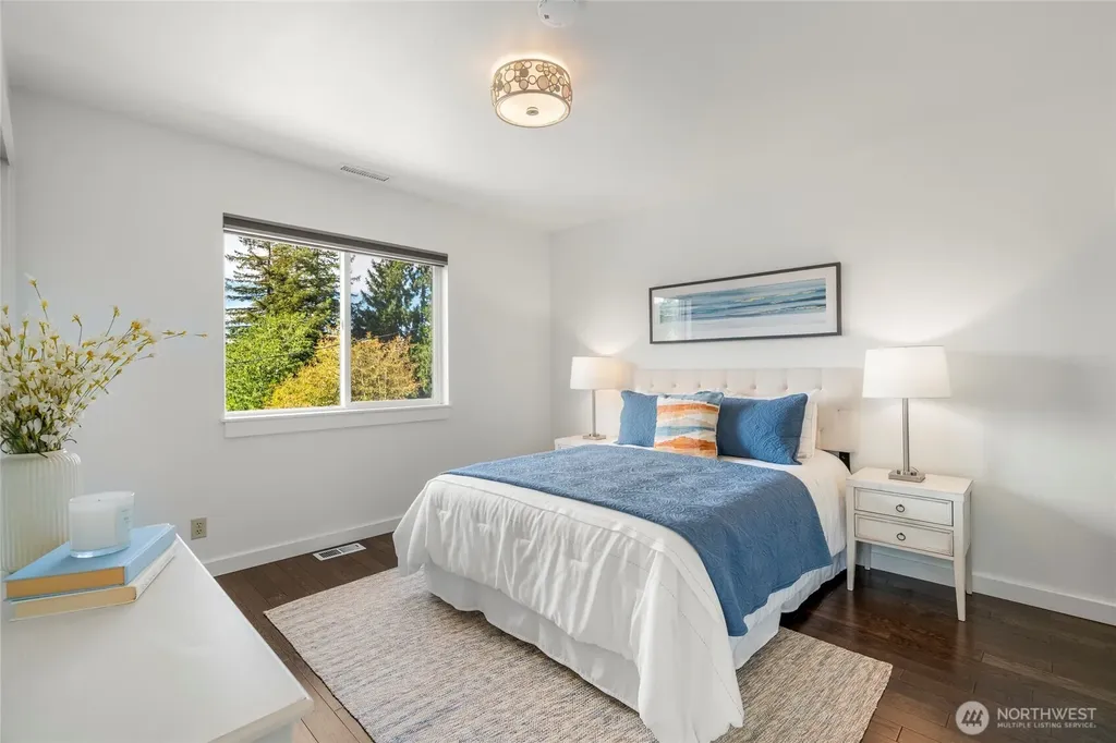 5050 35th Avenue S Seattle WA 98118