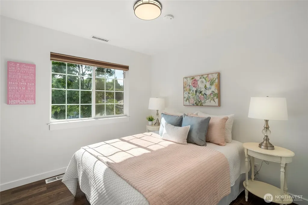 5050 35th Avenue S Seattle WA 98118