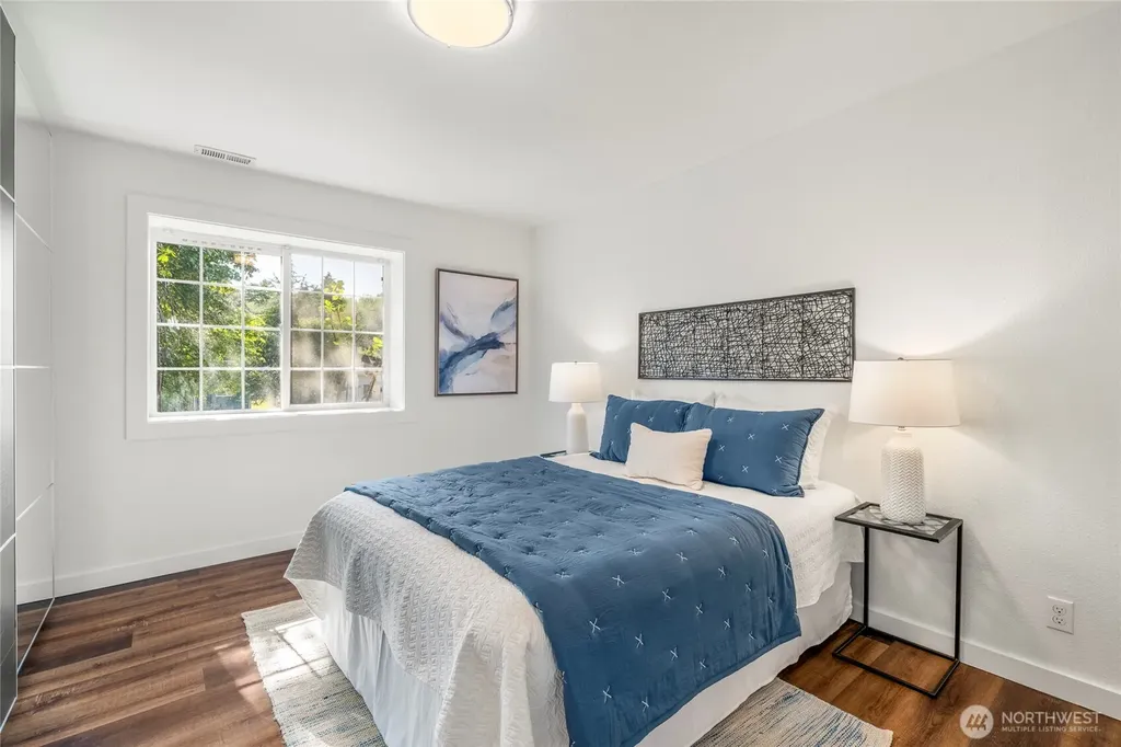 5050 35th Avenue S Seattle WA 98118