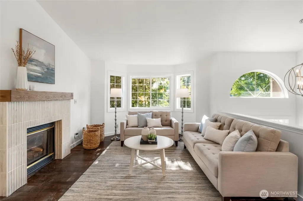5050 35th Avenue S Seattle WA 98118