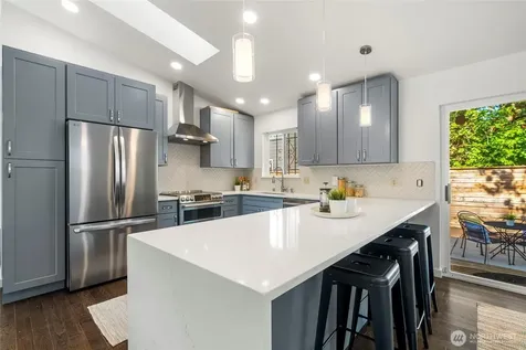 5050 35th Avenue S Seattle WA 98118