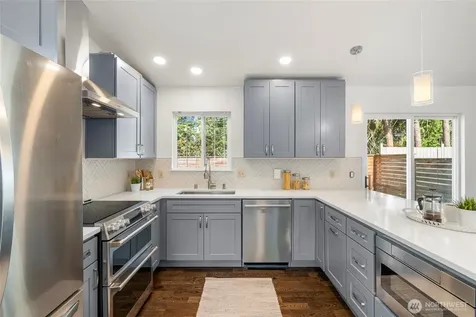 5050 35th Avenue S Seattle WA 98118