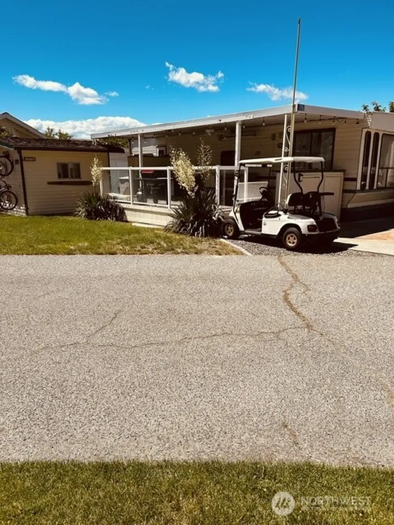 8818 Crescent Bar Road NW Quincy WA 98848