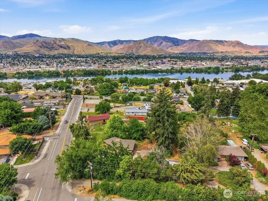 291 11th Street NE East Wenatchee WA 98802