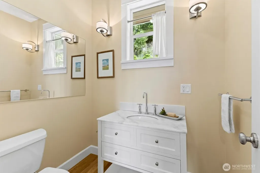 89 Grand View Lane Bellingham WA 98229