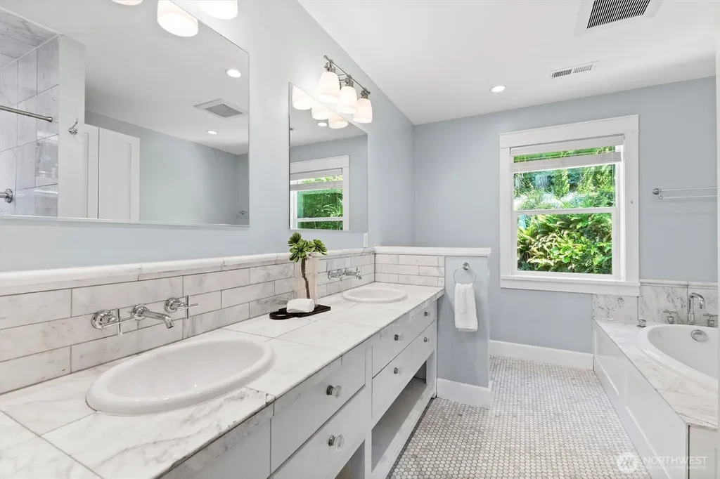 89 Grand View Lane Bellingham WA 98229