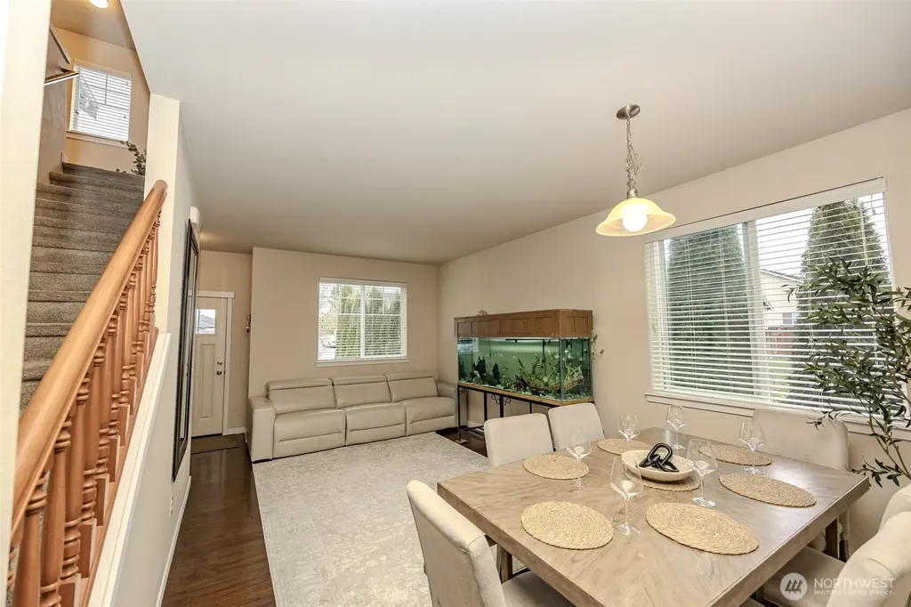 1737 Hillcrest Loop Mount Vernon WA 98274