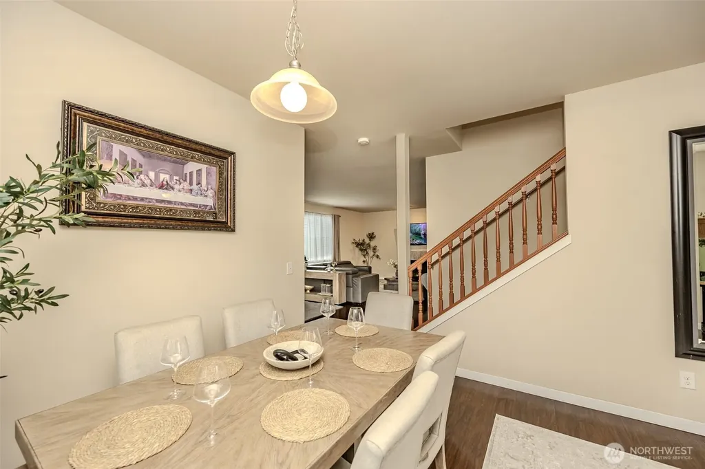 1737 Hillcrest Loop Mount Vernon WA 98274