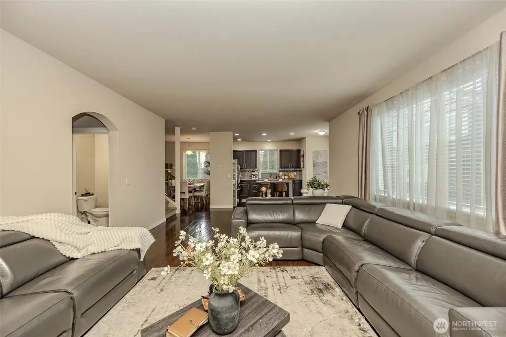 1737 Hillcrest Loop Mount Vernon WA 98274