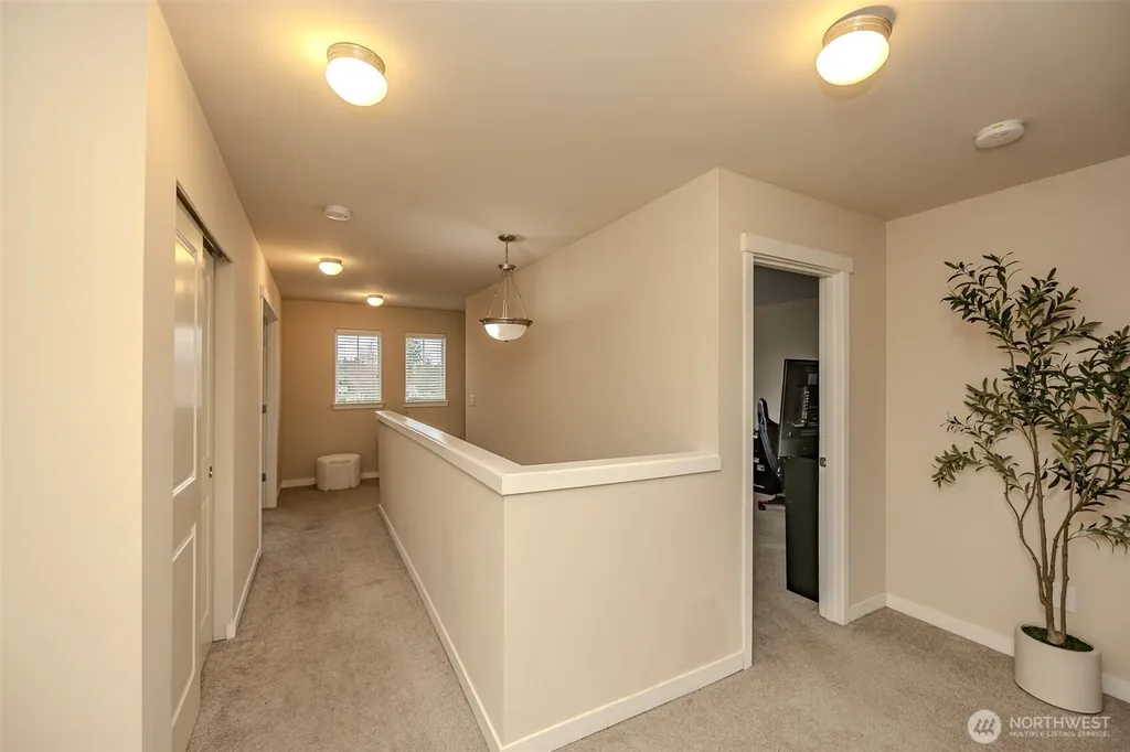 1737 Hillcrest Loop Mount Vernon WA 98274