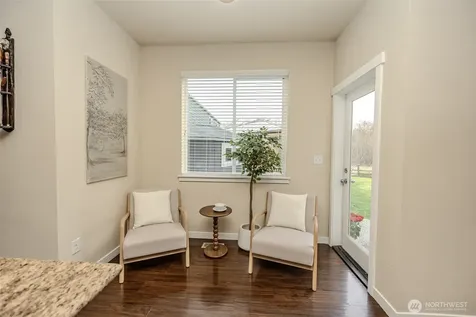 1737 Hillcrest Loop Mount Vernon WA 98274